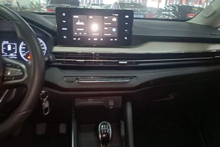 Used Geely Auto Vision X3 2021 PRO 1.5L Manual Elite Model Audio And AC Panel