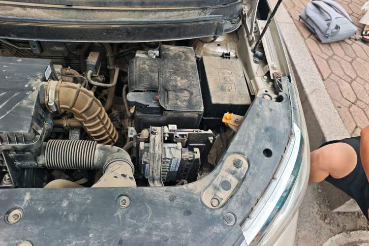Used Geely Auto Vision X3 2021 PRO 1.5L CVT Deluxe Model Engine Bay Left
