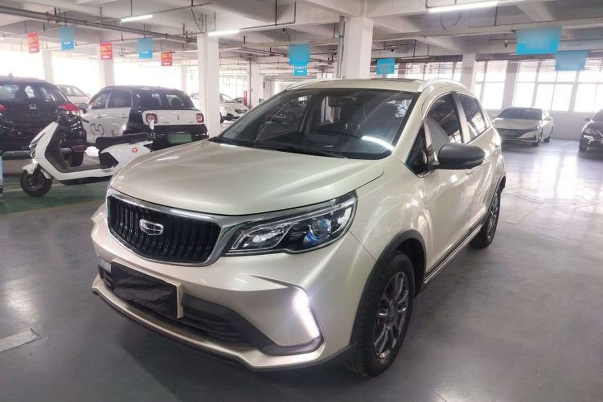 Used Geely Auto Vision X3 2021 PRO 1.5L CVT Deluxe Model Front Left 45 Deg