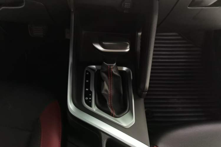 Used Geely Auto Vision X3 2021 PRO 1.5L CVT Deluxe Model Gear Lever