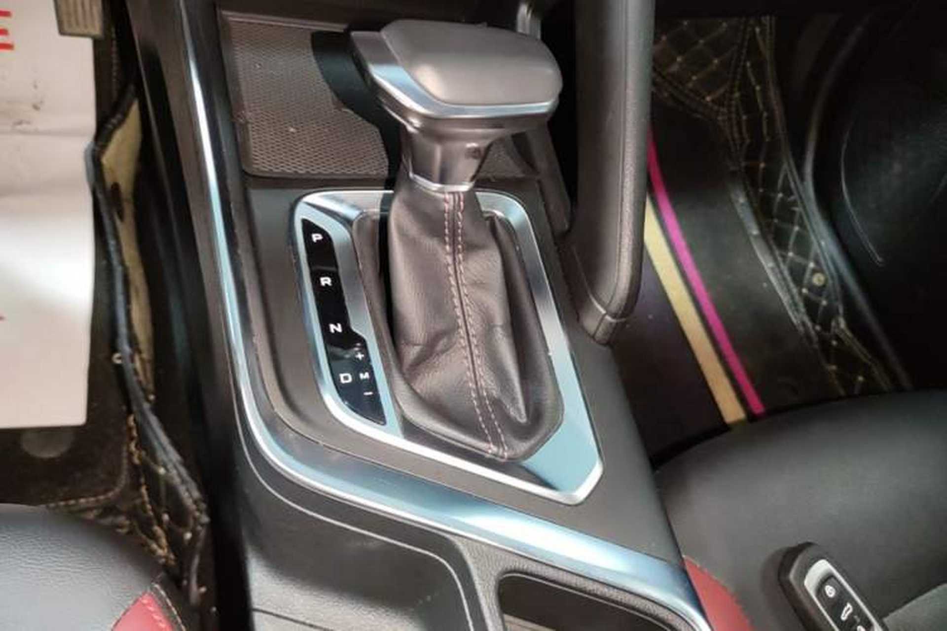 Used Geely Auto Vision X3 2021 PRO 1.5L CVT Deluxe Model Gear Lever