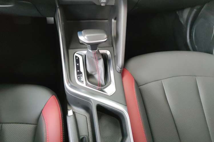 Used Geely Auto Vision X3 2021 PRO 1.5L CVT Deluxe Model Gear Lever