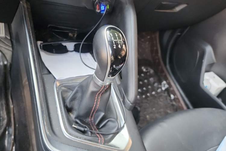 Used Geely Auto Vision X3 2021 PRO 1.5L Manual Elite Model Gear Lever
