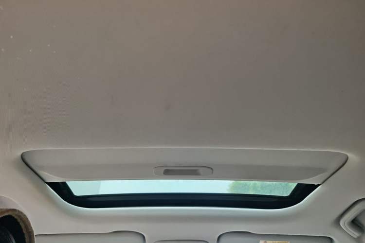 Used Geely Auto Vision X3 2021 PRO 1.5L CVT Deluxe Model Headliner