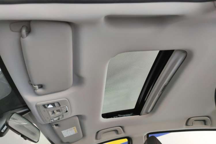 Used Geely Auto Vision X3 2021 PRO 1.5L CVT Deluxe Model Headliner