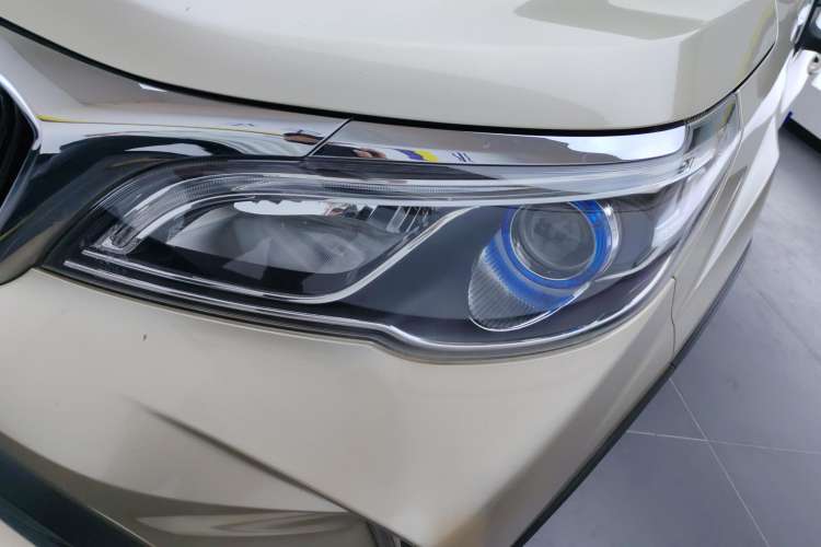 Used Geely Auto Vision X3 2021 PRO 1.5L CVT Deluxe Model Left Front Headlight