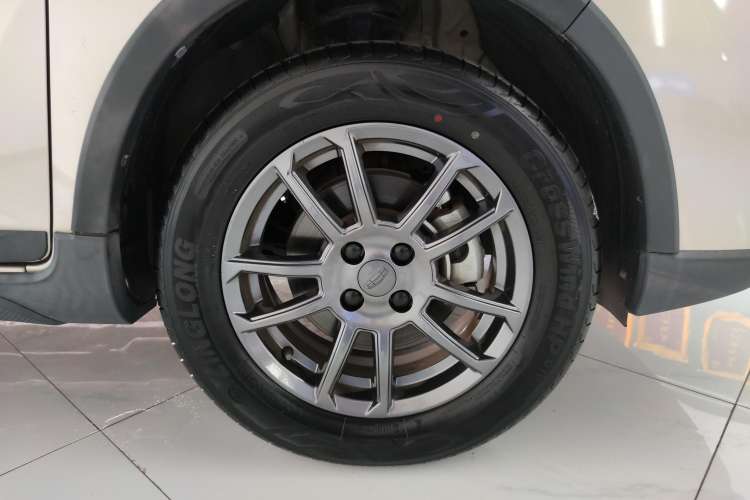 Used Geely Auto Vision X3 2021 PRO 1.5L CVT Deluxe Model Left Rear Wheel Hub