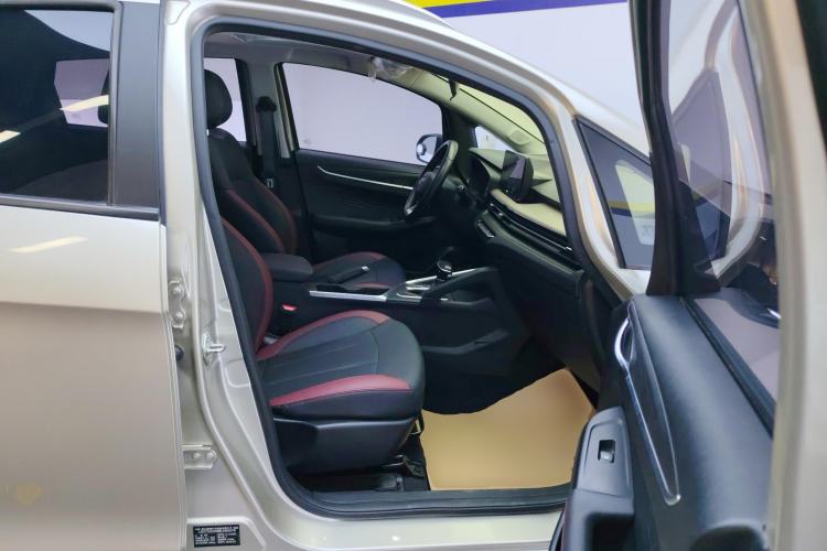 Used Geely Auto Vision X3 2021 PRO 1.5L CVT Deluxe Model Right Front Seat