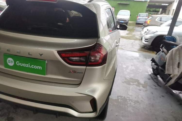 Used Geely Auto Vision X3 2021 PRO 1.5L CVT Deluxe Model Right Rear Taillight