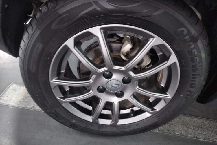 Used Geely Auto Vision X3 2021 PRO 1.5L CVT Deluxe Model Right Rear Wheel Hub
