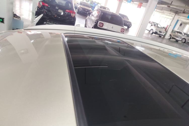 Used Geely Auto Vision X3 2021 PRO 1.5L CVT Deluxe Model Roof