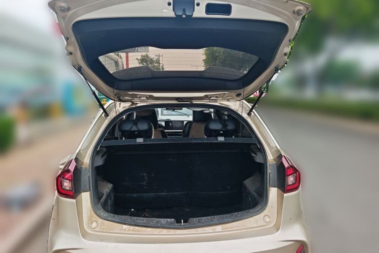 Used Geely Auto Vision X3 2021 PRO 1.5L CVT Deluxe Model Trunk