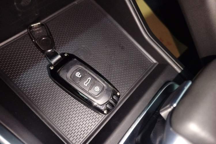 Used Geely Auto Vision X3 2021 PRO 1.5L CVT Deluxe Model Vehicle Key