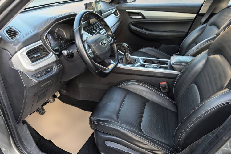 Used Geely Auto Vision X6 2020 1.4T Manual Luxury Model Interior 2