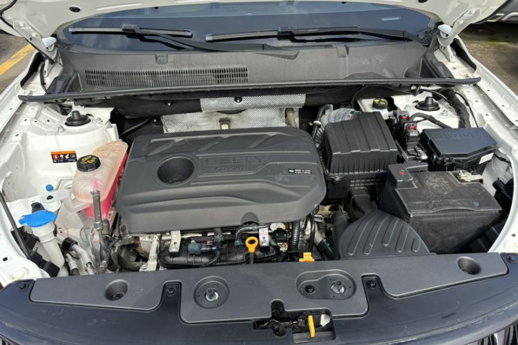 Used Geely Auto Vision X6 2021 PRO 1.4T Manual Luxury Model Engine Bay