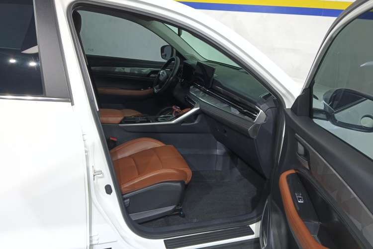 Used Geely Auto Vision X6 2021 PRO 1.4T Automatic Prestige Model Right Front Seat