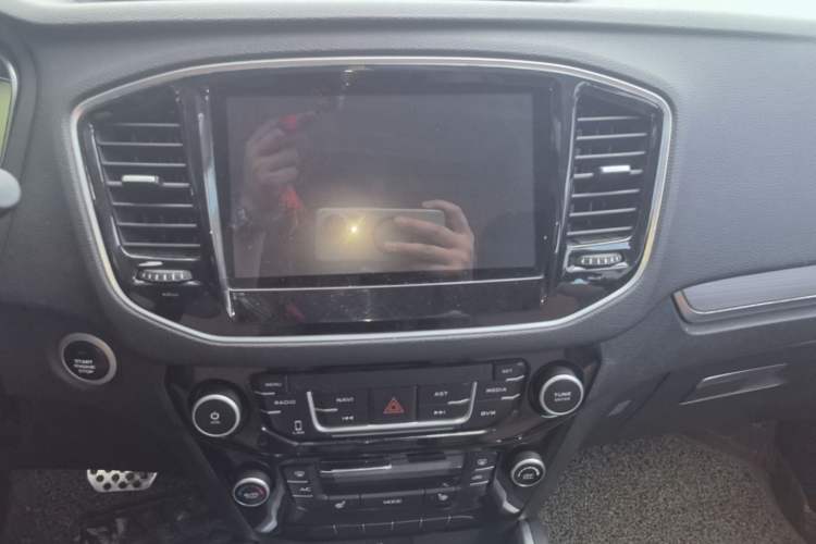 Used Geely Auto Vision X6 2016 1.3T CVT Flagship Model Audio And AC Panel