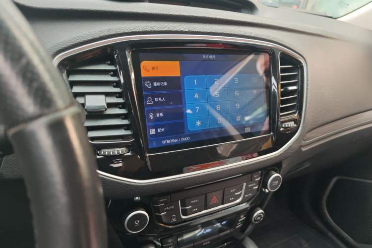 Used Geely Auto Vision X6 2016 1.8L Manual Luxury Model Audio And AC Panel