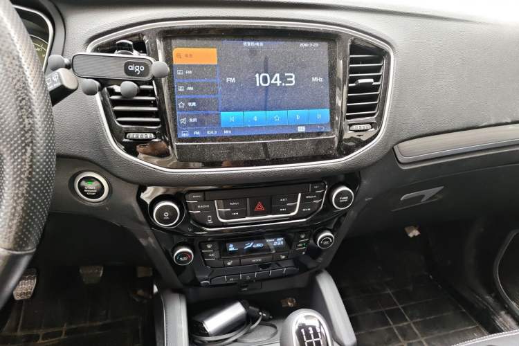 Used Geely Auto Vision X6 2016 1.8L Manual Luxury Model Audio And AC Panel