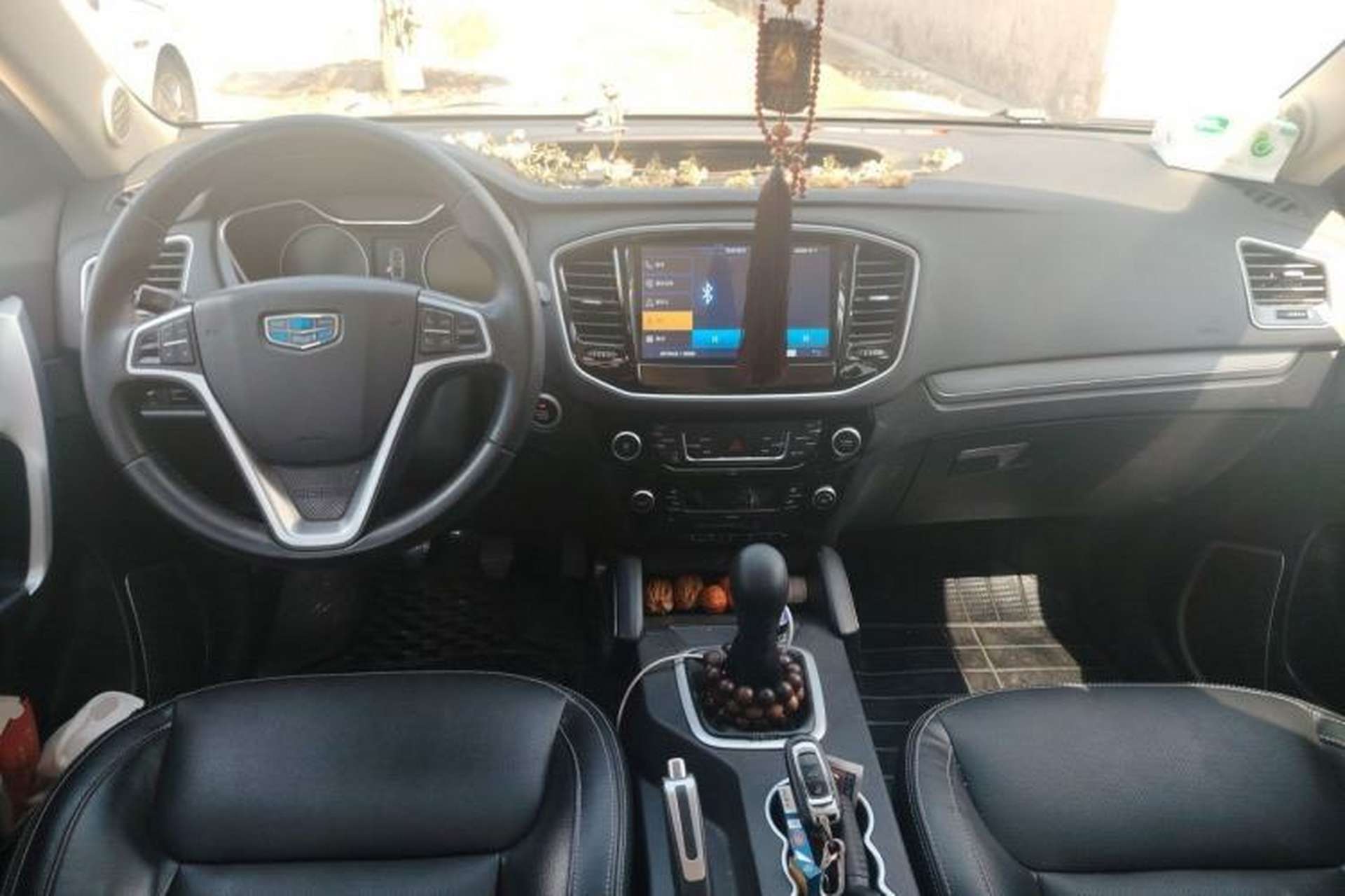 Used Geely Auto Vision X6 2016 1.8L Manual Luxury Model Center Console