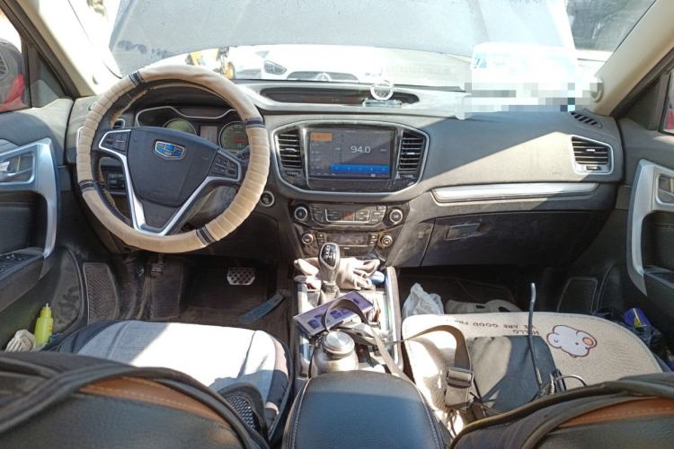 Used Geely Auto Vision X6 2016 1.3T CVT Luxury Model Center Console
