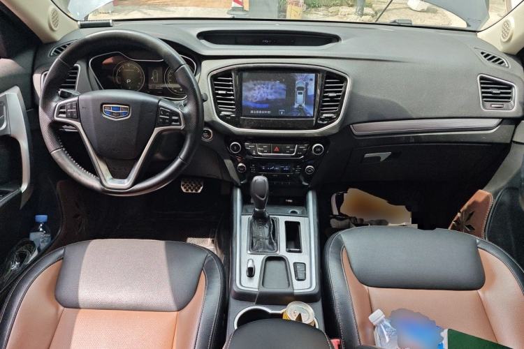 Used Geely Auto Vision X6 2016 1.3T CVT Flagship Model Center Console