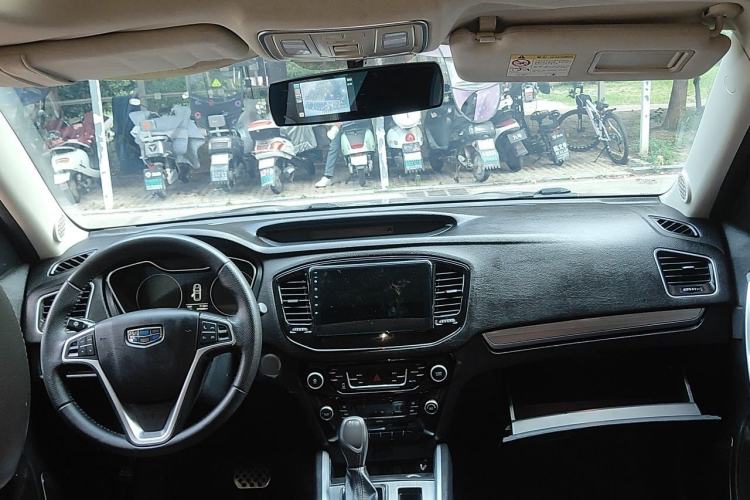 Used Geely Auto Vision X6 2016 1.3T CVT Luxury Model Center Console