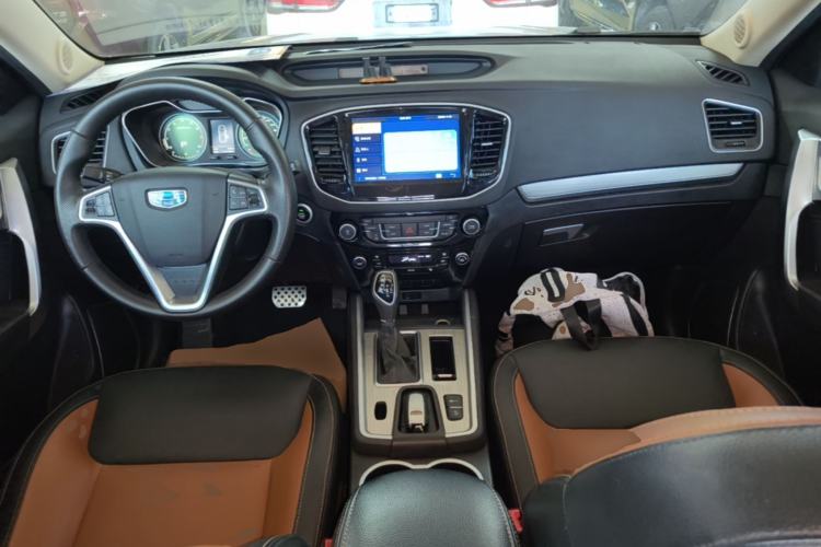 Used Geely Auto Vision X6 2016 1.3T CVT Flagship Model Center Console