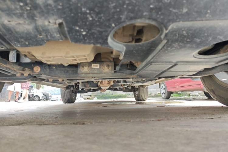 Used Geely Auto Vision X6 2016 1.3T CVT Flagship Model Chassis Front