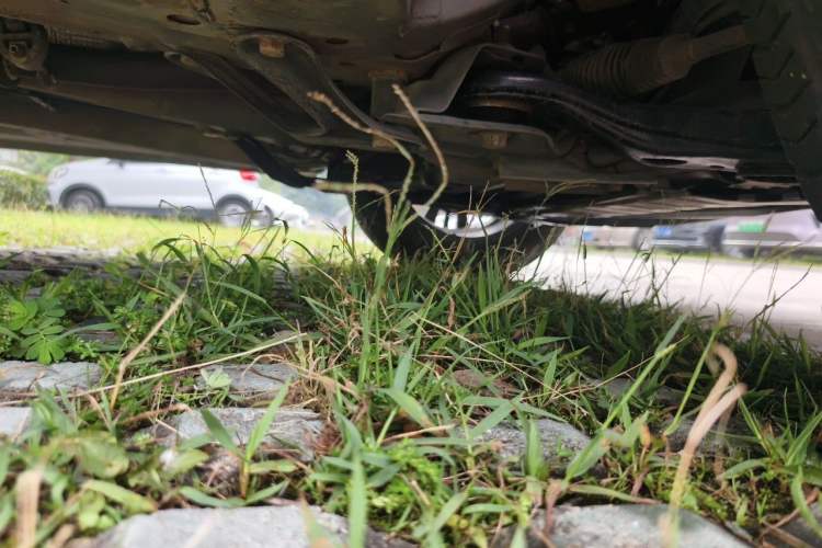 Used Geely Auto Vision X6 2016 1.3T CVT Flagship Model Chassis Front Right