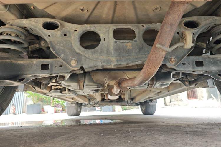 Used Geely Auto Vision X6 2016 1.3T CVT Flagship Model Chassis Rear