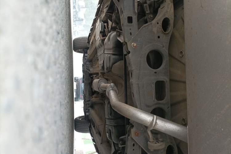 Used Geely Auto Vision X6 2016 1.3T CVT Flagship Model Chassis Rear