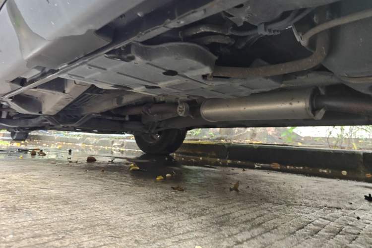 Used Geely Auto Vision X6 2016 1.3T CVT Flagship Model Chassis Rear Left