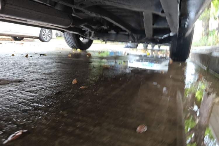Used Geely Auto Vision X6 2016 1.3T CVT Flagship Model Chassis Rear Right