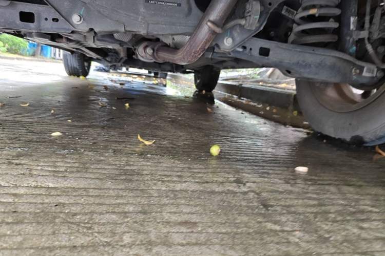 Used Geely Auto Vision X6 2016 1.3T CVT Flagship Model Chassis Rear