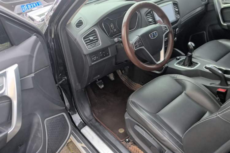 Used Geely Auto Vision X6 2016 1.8L Manual Luxury Model Driver Seat