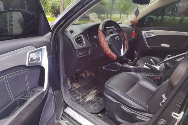 Used Geely Auto Vision X6 2016 1.8L Manual Luxury Model Driver Seat