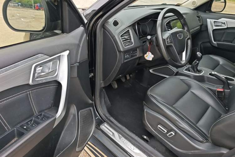 Used Geely Auto Vision X6 2016 1.8L Manual Luxury Model Driver Seat