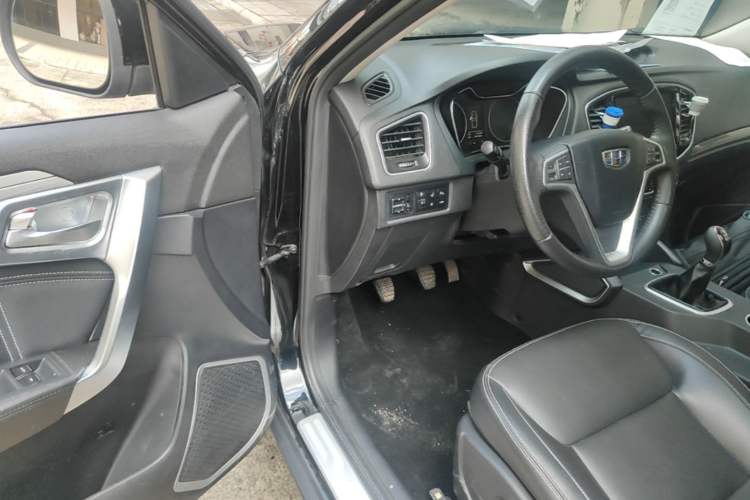 Used Geely Auto Vision X6 2016 1.8L Manual Luxury Model Driver Seat