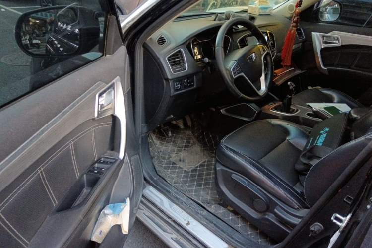 Used Geely Auto Vision X6 2016 1.8L Manual Luxury Model Driver Seat
