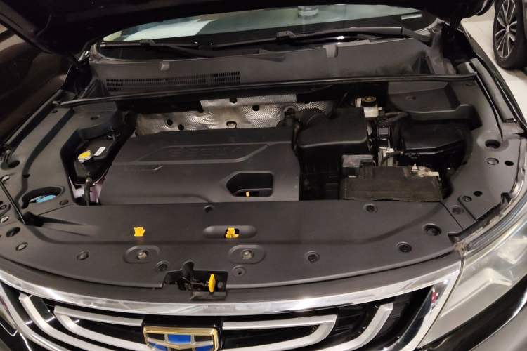 Used Geely Auto Vision X6 2016 1.3T CVT Flagship Model Engine Bay