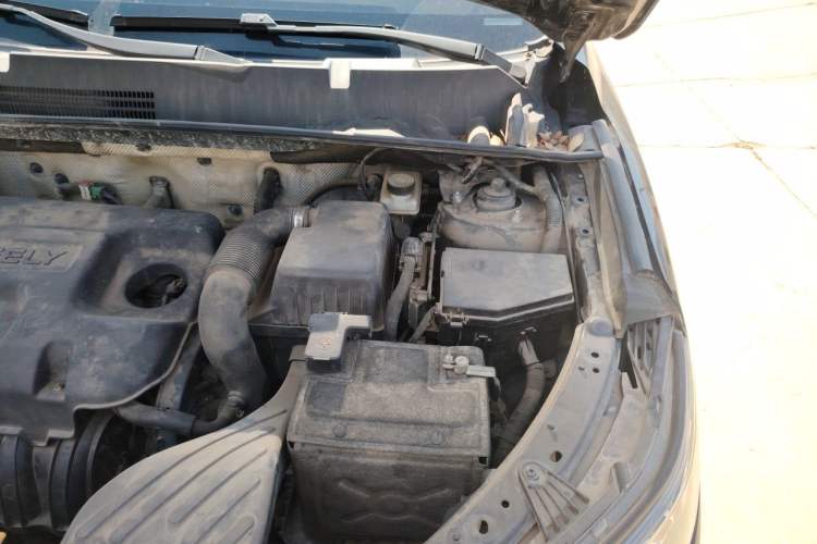 Used Geely Auto Vision X6 2016 1.8L Manual Luxury Model Engine Bay Left