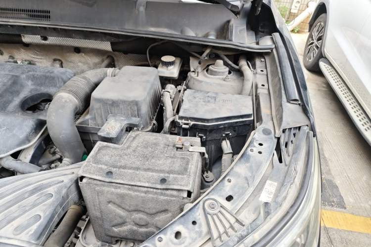 Used Geely Auto Vision X6 2016 1.8L Manual Luxury Model Engine Bay Left