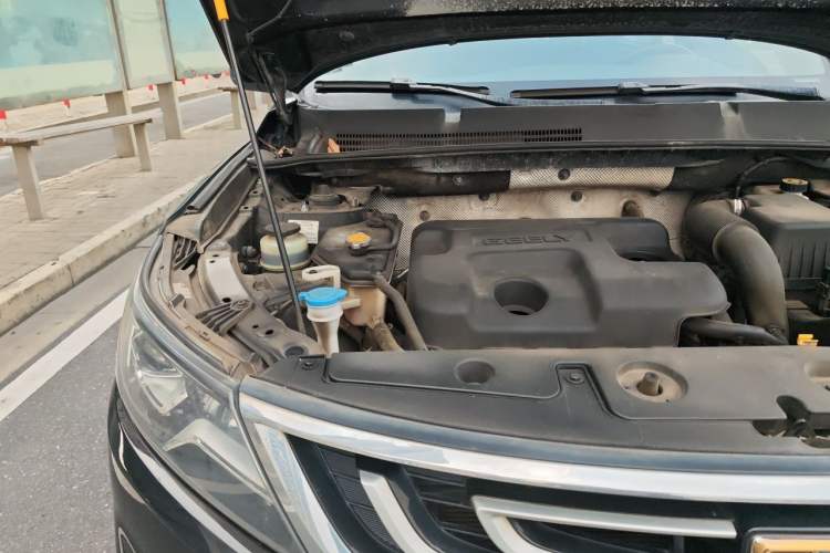 Used Geely Auto Vision X6 2016 1.8L Manual Luxury Model Engine Bay Right