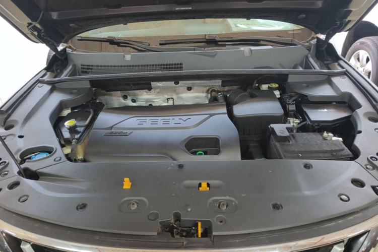 Used Geely Auto Vision X6 2016 1.3T CVT Flagship Model Engine Bay