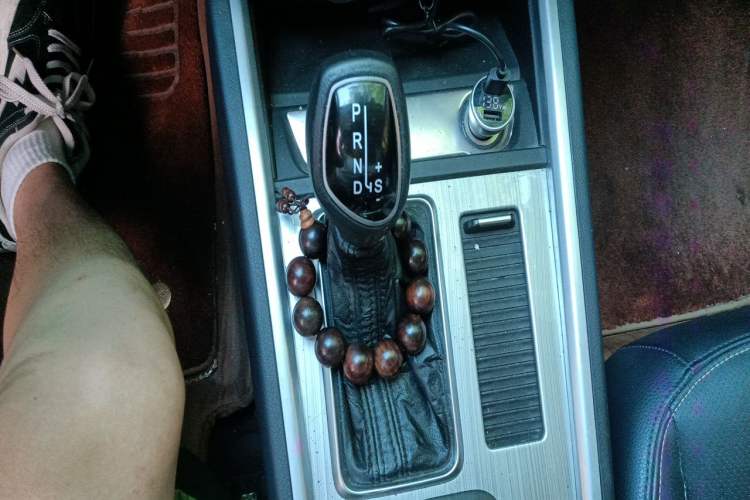 Used Geely Auto Vision X6 2016 1.3T CVT Flagship Model Gear Lever