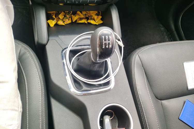 Used Geely Auto Vision X6 2016 1.8L Manual Luxury Model Gear Lever