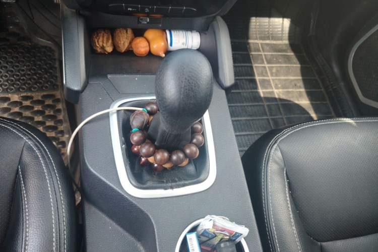 Used Geely Auto Vision X6 2016 1.8L Manual Luxury Model Gear Lever