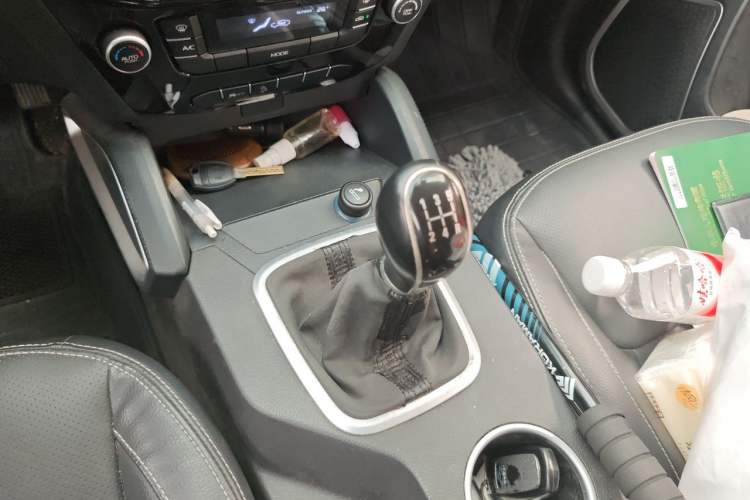 Used Geely Auto Vision X6 2016 1.8L Manual Luxury Model Gear Lever
