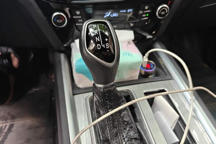 Used Geely Auto Vision X6 2016 1.3T CVT Flagship Model Gear Lever